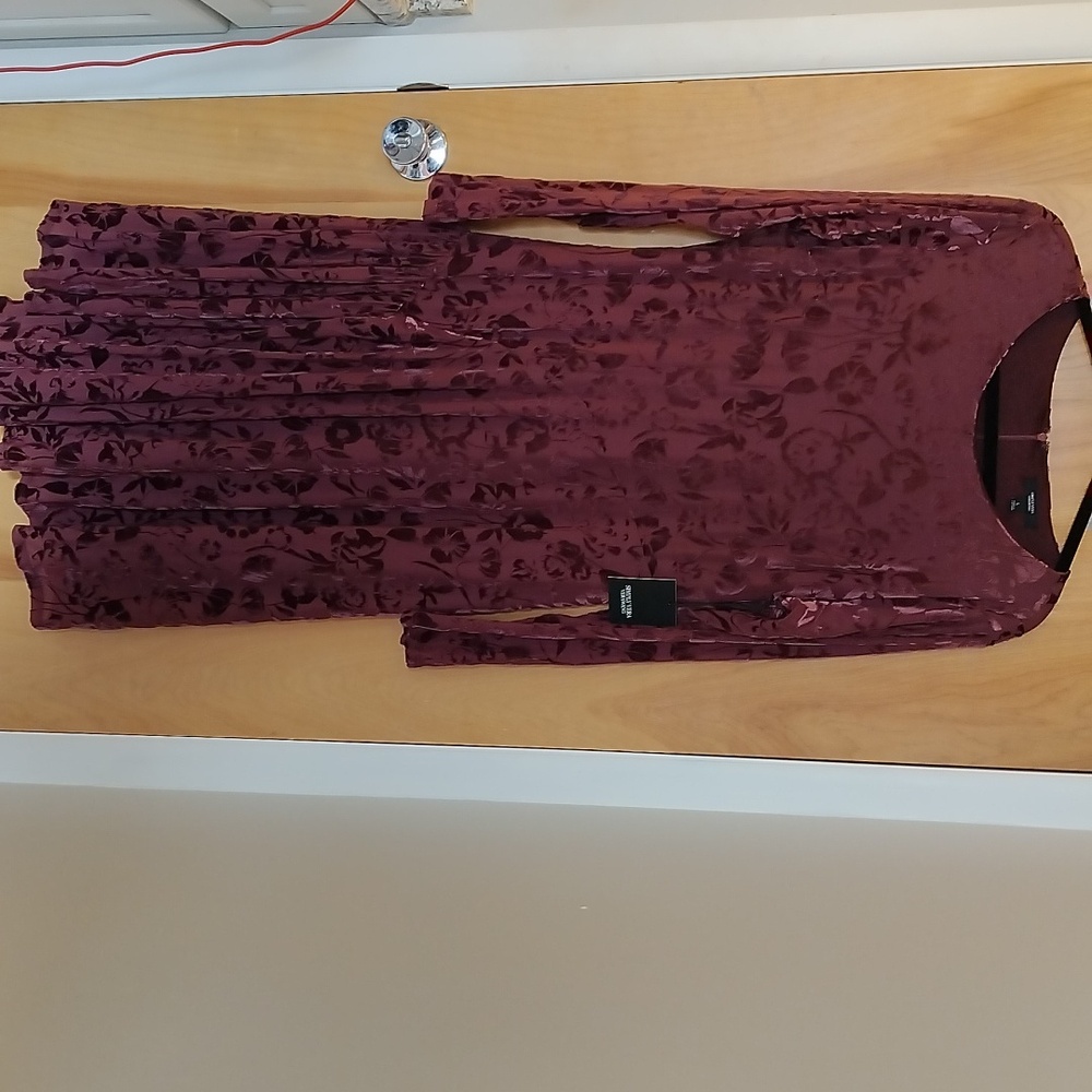 Women's size L deep wine simply Vera dress nwt